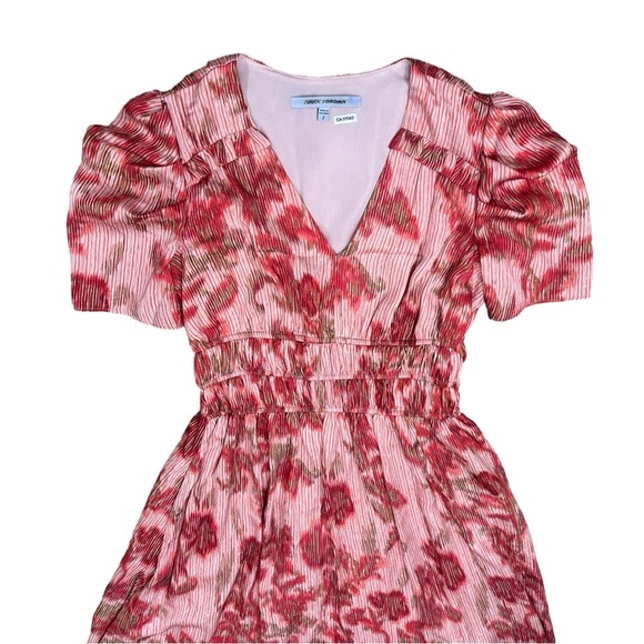 Julia Jordan Two-Tone Floral Pink Satin V-Neck Dress | Size 2 - Picture 4 of 10